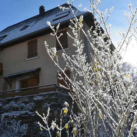 Maison Chaleureuse Et Accueillante Au Coeur De La Chartreuse *